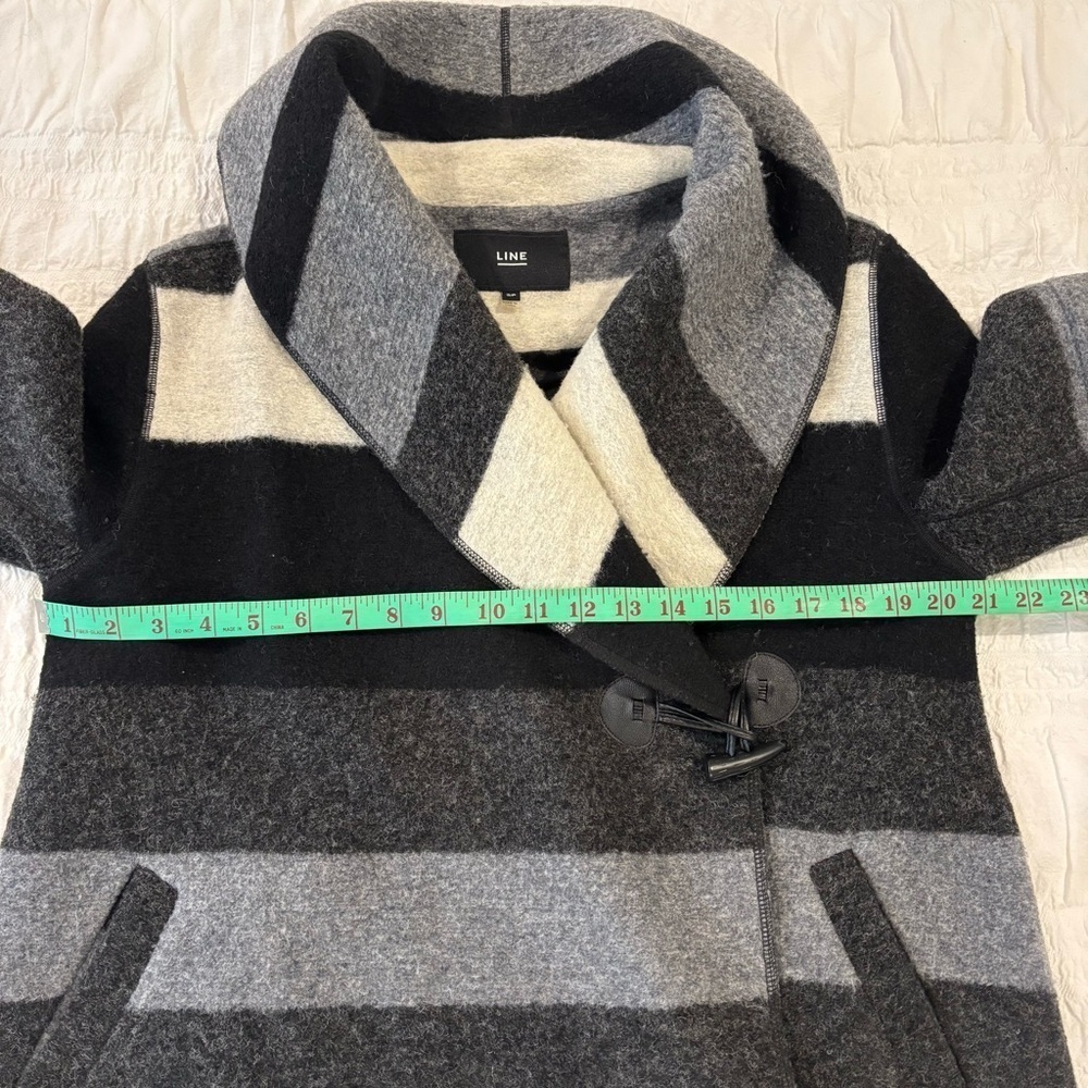 Line Blossom Wool Blend Jacket, Black Grey, Size Small, Classic Quiet Luxury - Picture 4 of 10